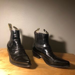 SOLD Men’s Black Chelsea boot size 8m